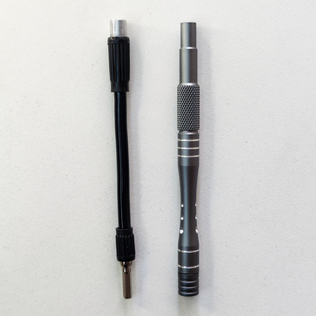 30 in 1 Magnetic Screwdriver Set With 2 Extensions